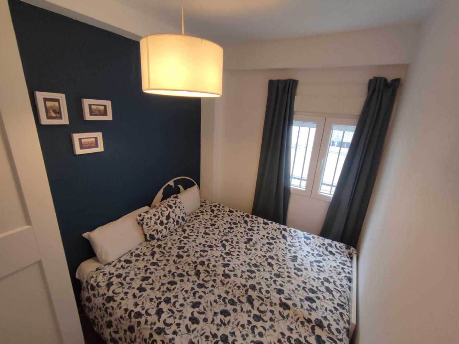 Piso Reformado 3 Habitaciones セビリア エクステリア 写真