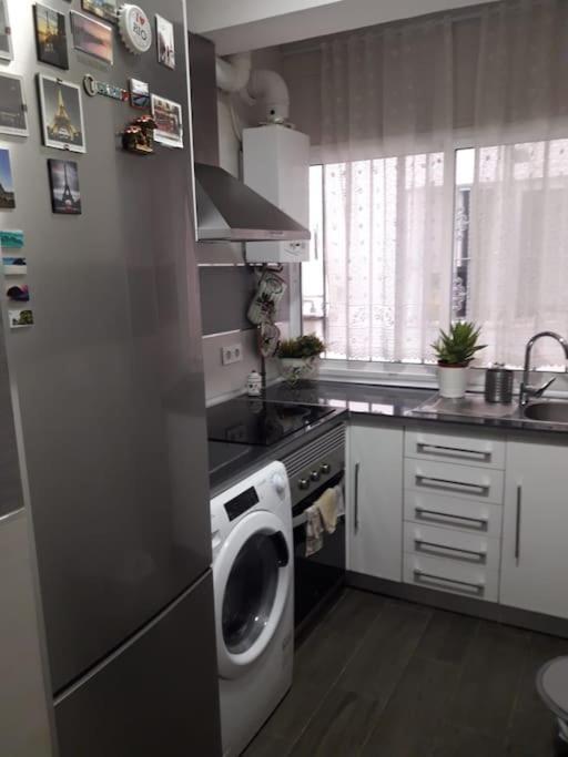 Piso Reformado 3 Habitaciones セビリア エクステリア 写真