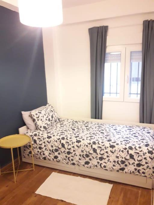 Piso Reformado 3 Habitaciones セビリア エクステリア 写真